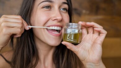 A Complete Guide to Oil Pulling with Oregano Oil